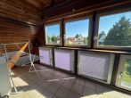 Freistehendes Einfamilienhaus mit großem Garten, Wintergarten und Doppelgarage - Loggia