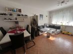 Attraktives Wohnungspaket mit 5 WE in zentraler Lage nahe Porsche, BMW und DHL!*** - Wohnzimmer