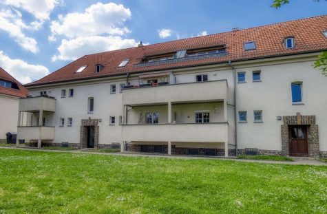 ***ca.4% Rendite***Charmante 3-Zimmer-Wohnung mit Balkon und KFZ Stellplatz***, 04425 Taucha, Etagenwohnung