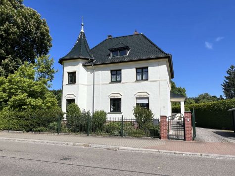 Stattliche Villa nahe Leipzig!, 04552 Borna, Villa