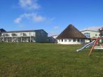 Außergewöhnliches Ferienhaus mit Boddenblick im Norden der Insel Rügen - Gelände