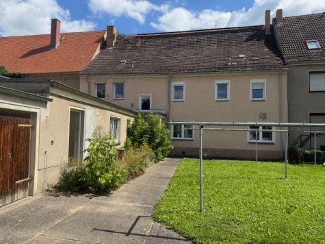 zentrumsnahes Wohn -/ Geschäftshaus mit Potenzial, teilw. Stuckdecke, Garage, Carport, 3 Eingänge, 04931 Mühlberg an der Elbe, Mehrfamilienhaus