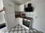 Schöne Zwei-Raumwohnung mit EBK, Garten und PKW- Stellplatz - Küche