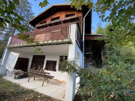 *Grünes Wohnidyll – Wochenendgrundstück mit viel Raum und Natur pur und Sauna*, 07334 Kamsdorf, Haus