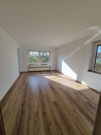 Schöne Drei-Raumwohnung mit Balkon in Schkeuditz OT Radefeld, 04435 Schkeuditz OT Radefeld, Etagenwohnung
