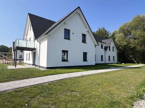 Ferienhaus mit 8 WE direkt am Meer, 18586 Middelhagen OT Lobbe, Middelhagen, Vorpommern-Rüge, Haus