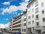 schöne bezugsfreie 3 Zimmer ETW in exponierter Lage - Hausansicht