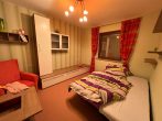 Landwirtschaftlicher Betrieb sucht neuen Inhaber - Schlafzimmer