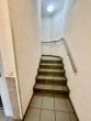 ***RENDITE ca.6% + jährliche Mietsteigerung + Terrasse, Garten, KFZ Stellplatz*** - Treppenhaus