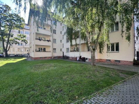 Neu Saniert! Top Rendite! Dreiraum- Raumwohnung mit Balkon und EBK, 04155 Leipzig, Etagenwohnung