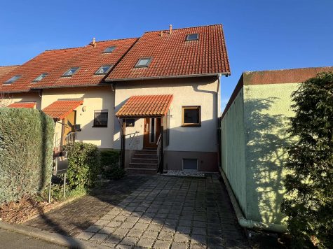 Schönes Reihenendhaus mit Garten und Garage, 04509 Wiedemar OT Wiesenena, Reihenendhaus