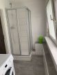 Schöne Doppelhaushälfte mit Garten und Garage - Badezimmer