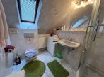 EFH mit ehemaliger Zahnarztpraxis sucht neuen Besitzer in Ermlitz - Badezimmer