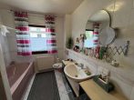 EFH mit ehemaliger Zahnarztpraxis sucht neuen Besitzer in Ermlitz - Badezimmer