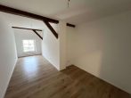 Erstbezug + Attraktive 3- Raum-Wohnung + 2 PKW- Stellplätze - Kinderzimmer