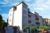 Attraktive Vier-Raum Wohnung in Leipzig - Gohlis mit Garten!! - Hausansicht