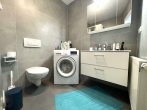 Einzigartiger Hof mit zwei Wohnhäusern, einer Scheune und Garten - Badezimmer Haus B