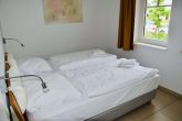 Ferienwohnung Lobbe auf Rügen – 50 m zum Sandstrand, voll möbliert & erfolgreich vermietet - Schlafzimmer