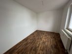 Schöne Drei-Raumwohnung mit Garten und PKW- Stellplatz - Kinderzimmer