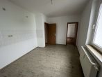Schöne Drei-Raumwohnung mit Garten und PKW- Stellplatz - Küche