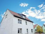 Schöne Drei-Raumwohnung mit Garten und PKW- Stellplatz - Hausansicht