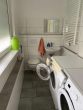 Schöne Doppelhaushälfte mit Garten und Garage - Badezimmer