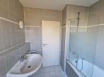 Schöne Drei-Raumwohnung mit Balkon in Schkeuditz OT Radefeld - Badezimmer