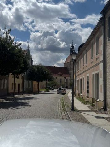 zentrumsnahes Wohn -/ Geschäftshaus mit Potenzial, teilw. Stuckdecke, Garage, Carport, 3 Eingänge, 04931 Mühlberg an der Elbe, Mehrfamilienhaus