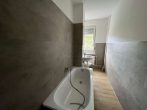 Charmante 2- Zimmerwohnung sofort Verfügbar! - Badezimmer