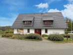 Wasserblick!! Ferienhaus mit vier Wohneinheiten in Buschvitz - Hausansicht