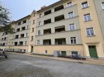 ***Hell, modern, mit Balkon – 2-Zimmer-Wohnung zum Verlieben*** - Rückansicht Haus