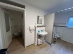 alte Gewerbeeinheit umfunktioniert als Wohneinheit in Delitzsch? - WC-Bereich