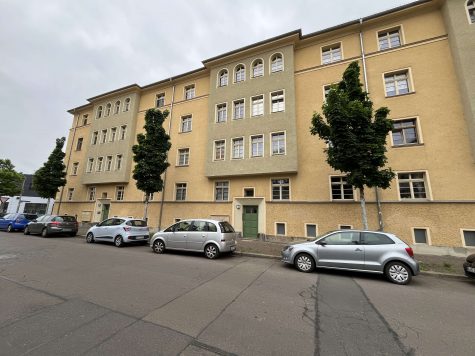 ***Hell, modern, mit Balkon – 2-Zimmer-Wohnung zum Verlieben***, 04129 Leipzig, Erdgeschosswohnung